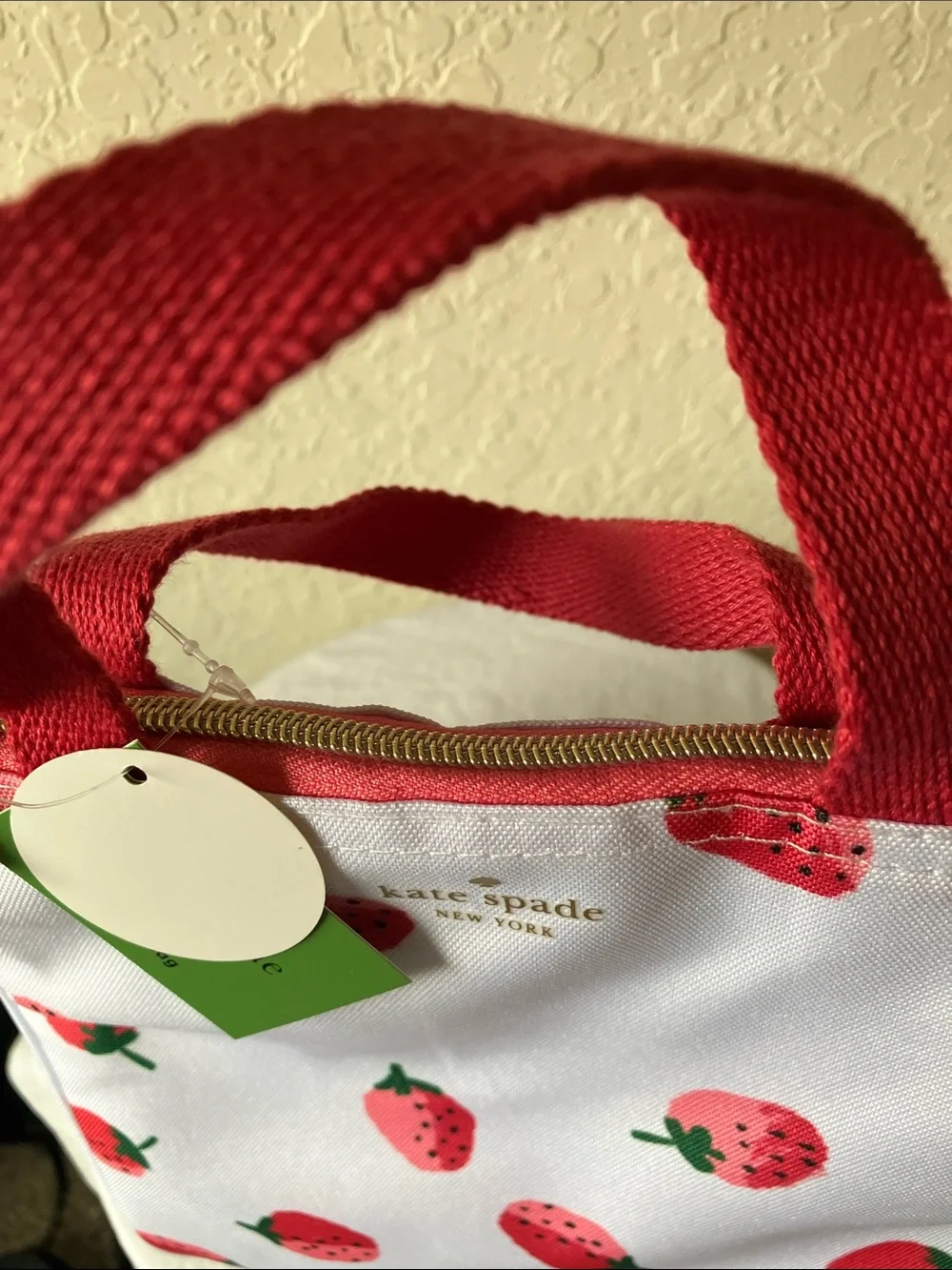 kate spade: White Strawberry Print Lunch Bag- food storage container